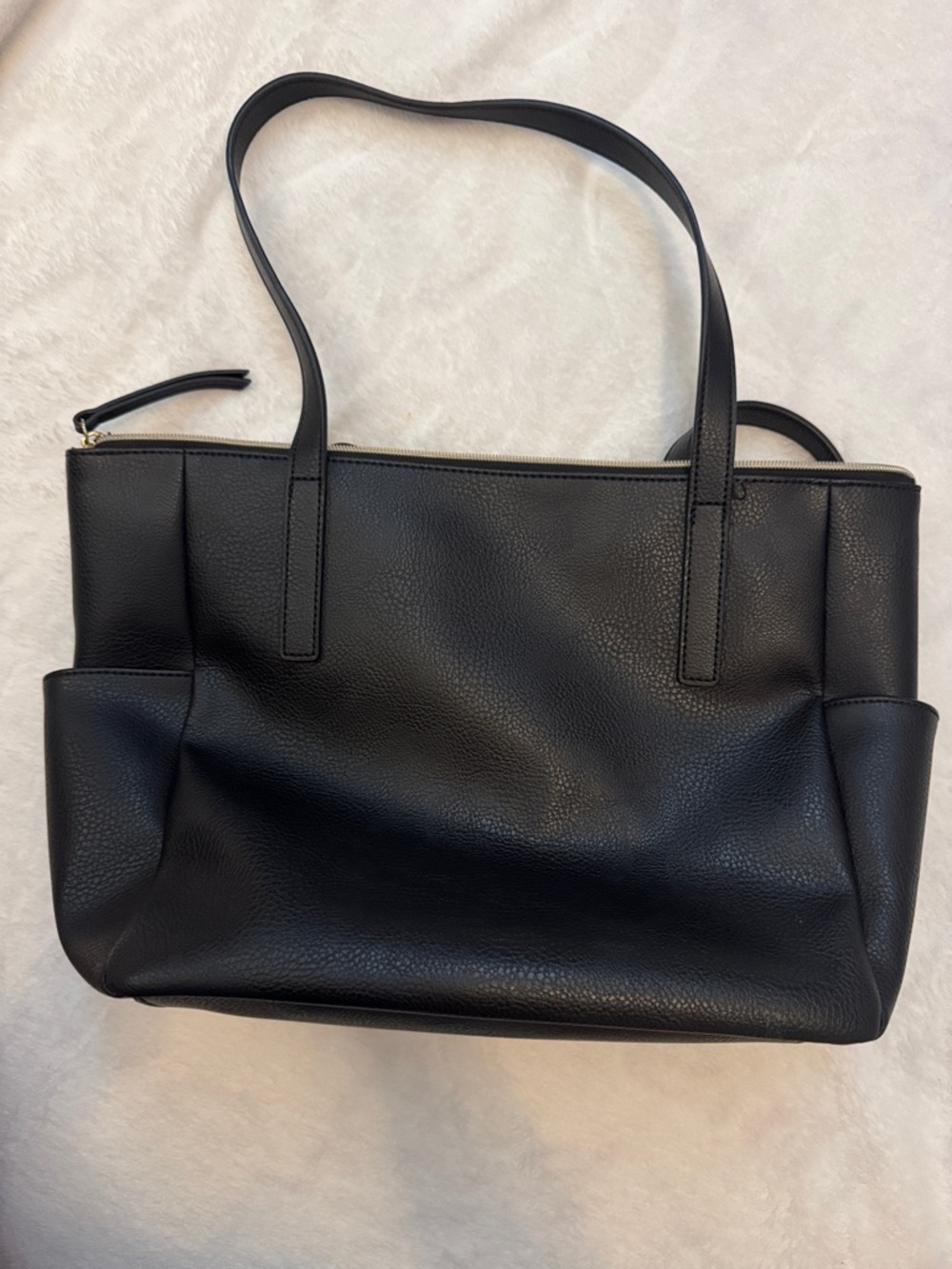 Relic Black Pebbled Tote with Side Pockets - Picture 3 of 4